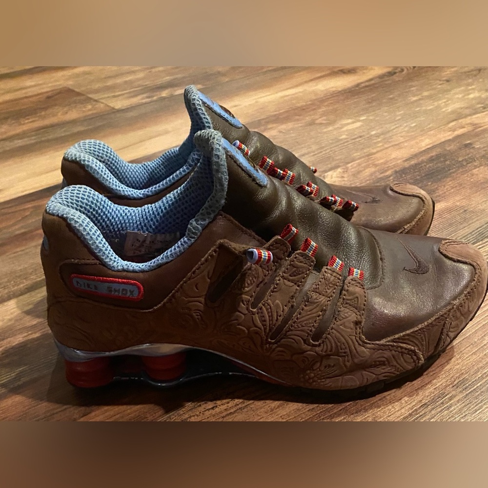 NIKE Shox Brown Flower Pattern Size 8 - Picture 6 of 13